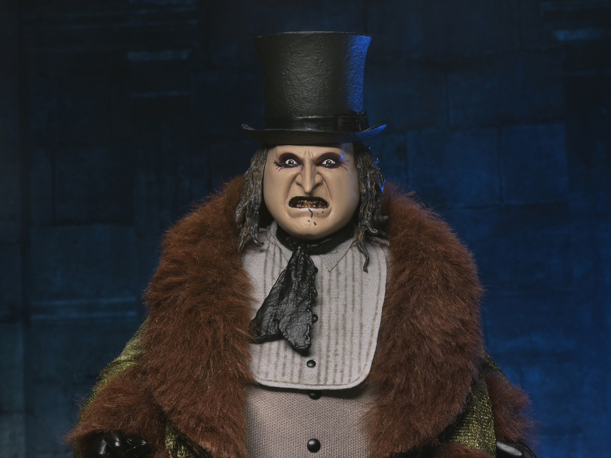 Batman Returns The Penguin Clothed Af PREORDER