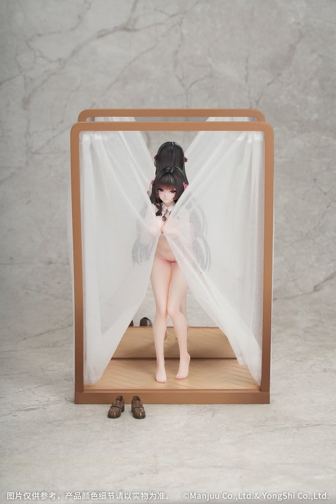 Azur Lane Gift+ PVC Figure 1/8 Trinidad Trapper in the Changing Room Ver. 23 cm PREORDER - immagine 7