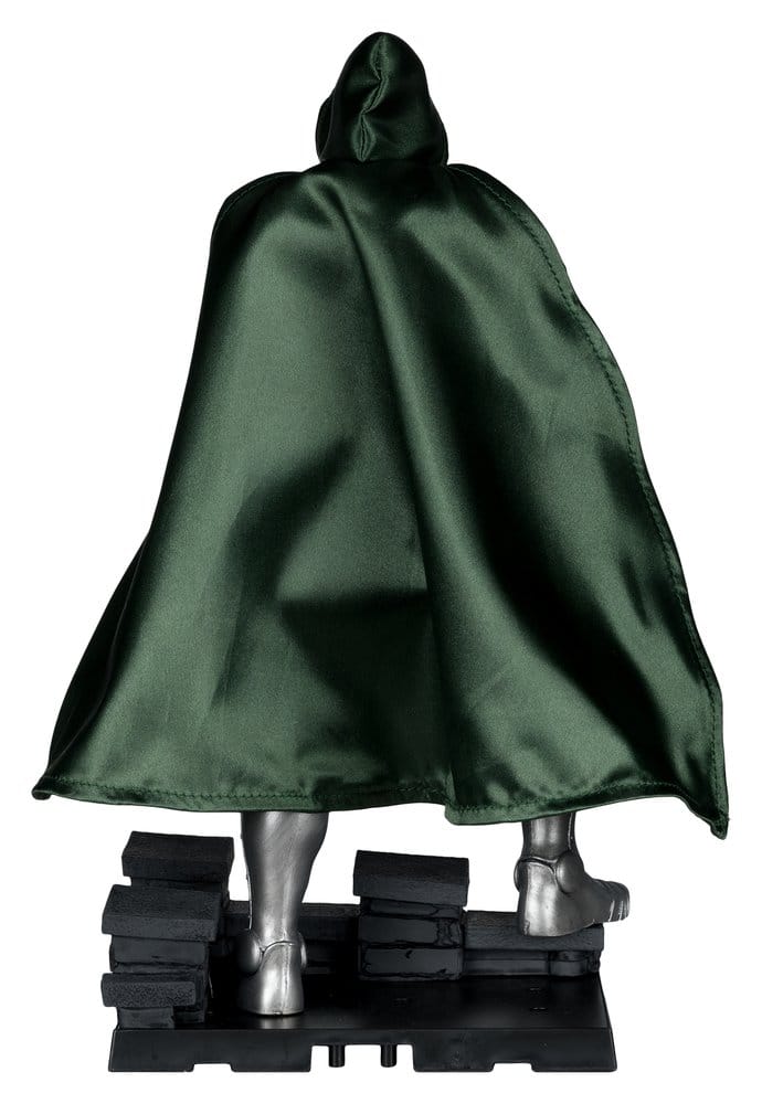 Marvel 1/6 Statue Doctor Doom (Doctor Doom #1) 28 cm PREORDER - immagine 6