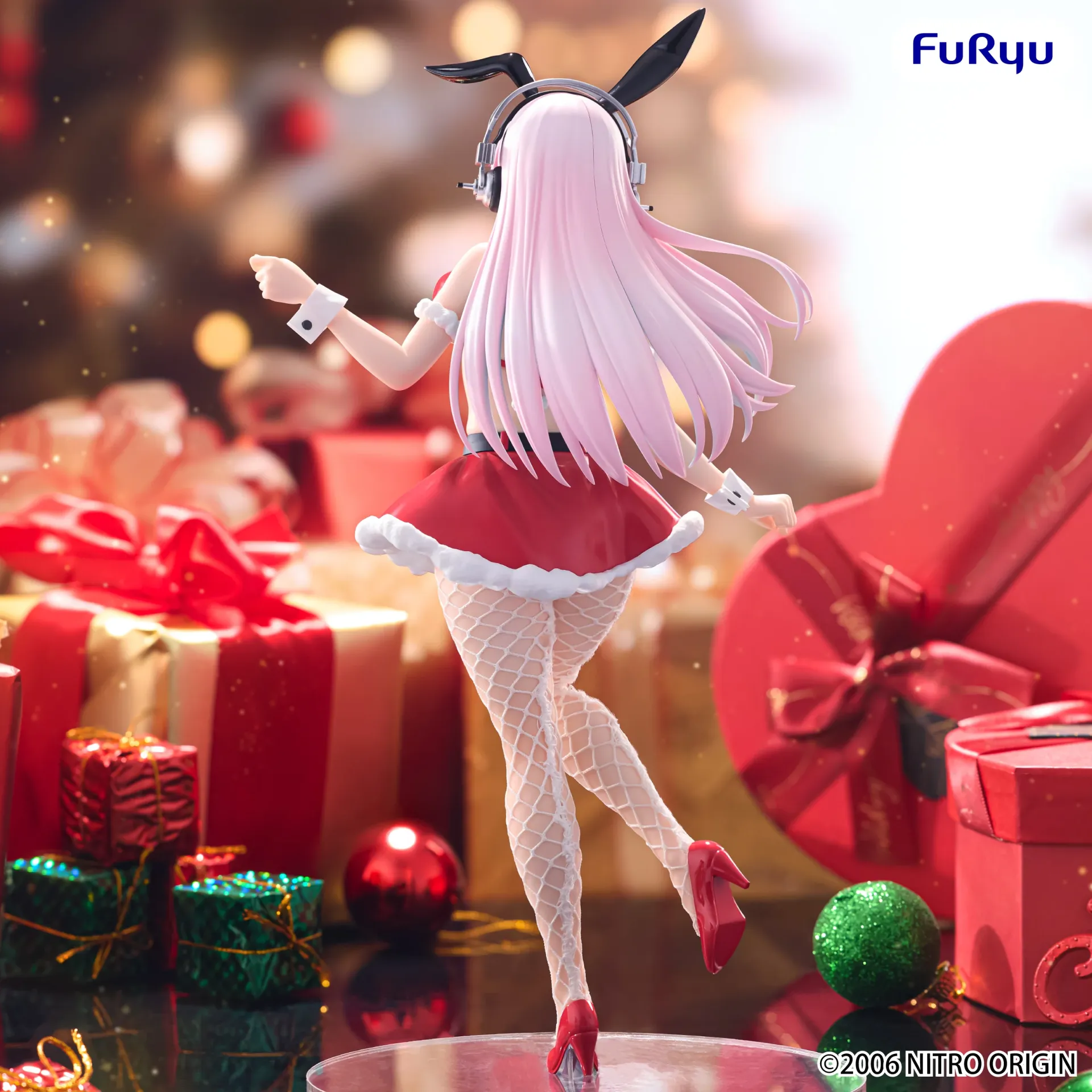 Super Sonico Santa Bicute Bunnies Figure PREORDER - immagine 3