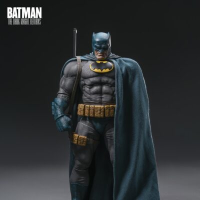 Batman The Dark Knight Returns Blue Suit 1/12 Action Figure PREORDER